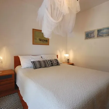 Apartmán Carmen By El-pi Tours